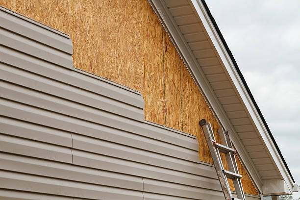 Professional Fiber Cement Siding technician working in Melrose, MN